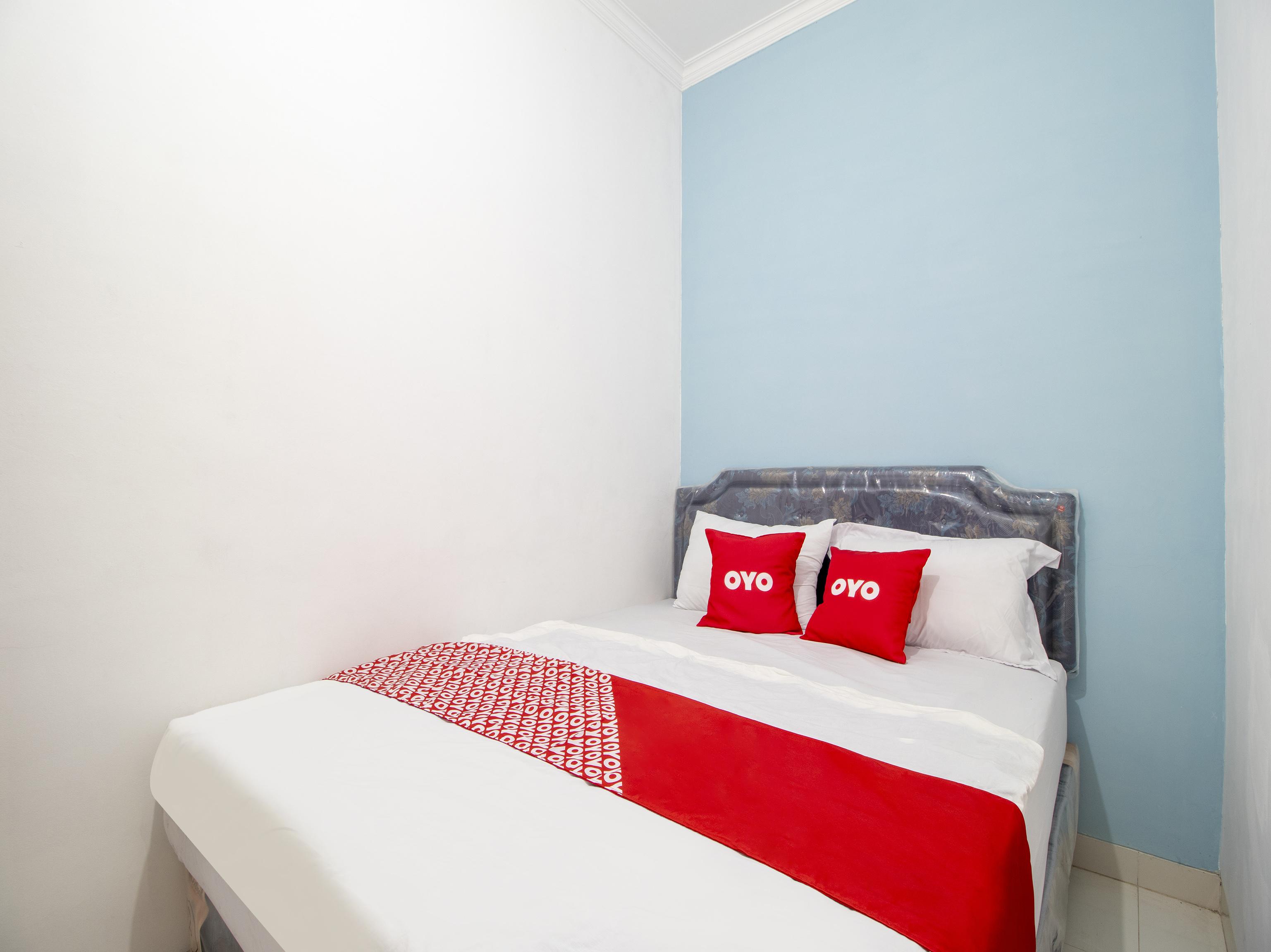 Oyo 3908 Fenway Kostel Hotel Бандунг Екстериор снимка
